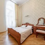 Teatralnaya *