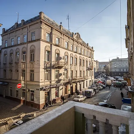 Teatralnaya *
