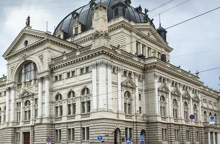 Apartament Teatralnaya *